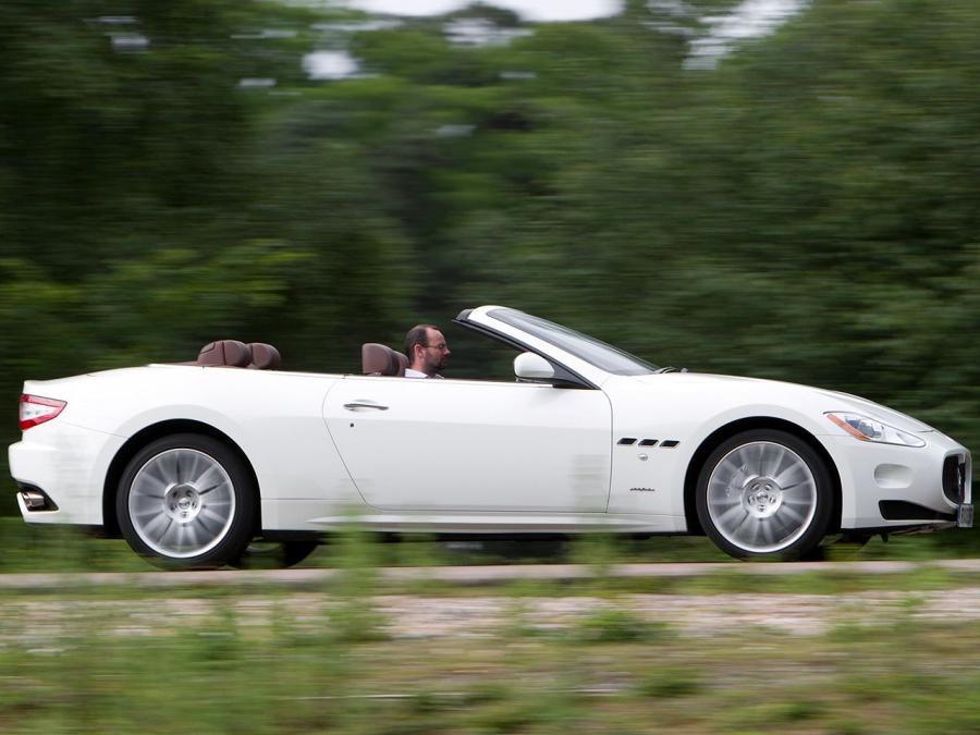  Maserati GranCabrio 2010 года  (UK) (фото 9 из 11)
